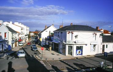 Iconographie - Rue de la Plage, vue du calvaire