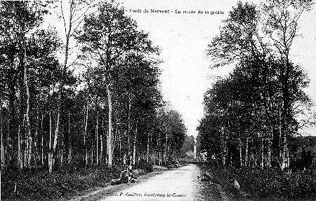 Iconographie - La Forêt de Mervent - la route de la grotte