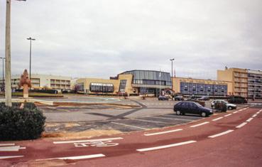 Iconographie - Le palais des congrès avant réaménagement