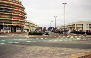 Iconographie - L'avenue de la Forêt vue du remblai