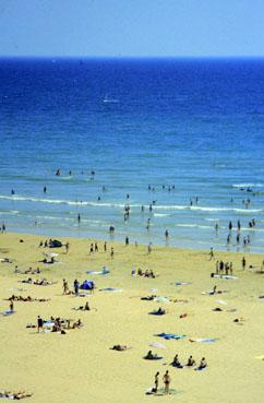 Iconographie - La plage et l'océan le 18 juin