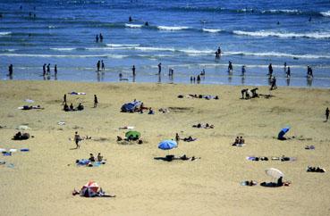 Iconographie - La plage et l'océan le 18 juin