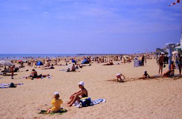 Iconographie - Le bronzage sur la plage