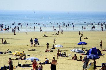 Iconographie - La plage et l'océan le 18 juin