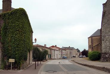 Iconographie - Le centre du bourg près de l'église