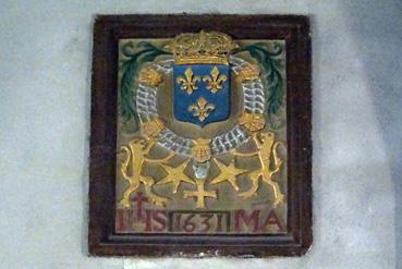 Iconographie - Blason marqué 1631 dans l'église
