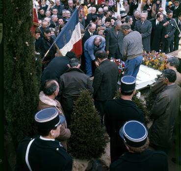 Iconographie - Ré-enterrement du maréchal Pétain