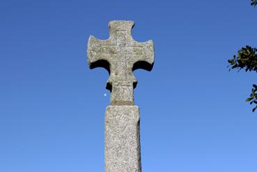 Iconographie - La croix de Auspierre - Tête de la croix