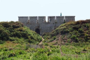 Iconographie - L'île Dumet - Le fort carré