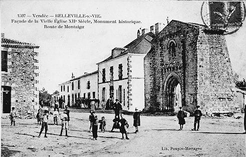 Iconographie - Façade de la vieille église XIIe siècle