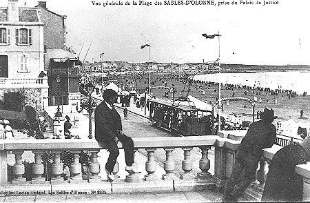 Iconographie - Vue générale de la Plage près du Palais de Justice