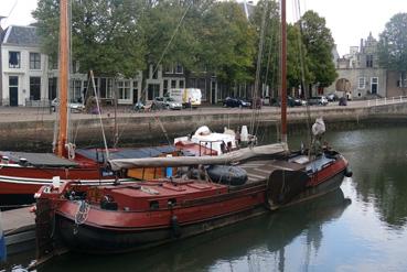 Iconographie - Zierikzee - Bateau Vertrouwen amarré