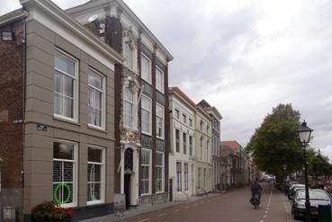 Iconographie - Zierikzee - Maisons près de la porte sud du Port