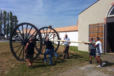 Iconographie - Sortie du diable de halage pour les Journées du Patrimoine