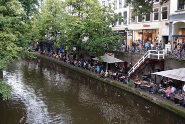 Iconographie - Utrecht - Restaurants sur les quais