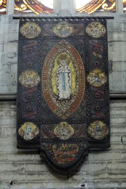 Iconographie - Bruxelles - La cathédrale Saint-Michel - Une bannière