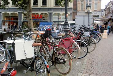 Iconographie - Utrecht - Cycles au parking