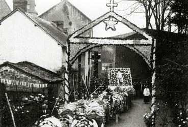 Iconographie - Souvenir de la mission de 1936 - Les boeufs tirant le char du Christ