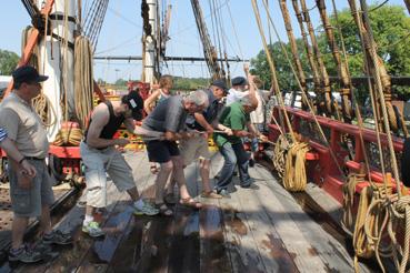 Iconographie - Stage sur l'Hermione mené par Michel Colleu