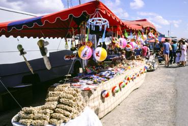 Iconographie - Kermesse - Marchande de confiserie