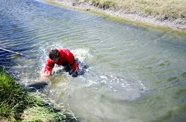 Iconographie - Formation à la navigation en yole, au Daviaud