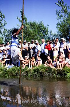 Iconographie - Saut du canal à la ningle aux Olympiades maraîchines