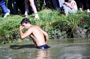 Iconographie - Saut du canal à la ningle aux Olympiades maraîchines