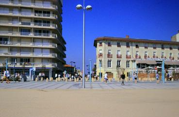 Iconographie - Front de mer, tranche 2 - Terre-plein face à l'avenue de la Mer