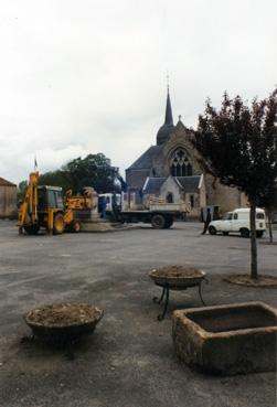Iconographie - Déconstruction du monument aux Morts