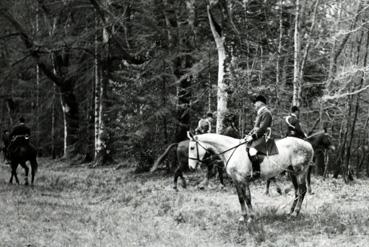 Iconographie - Chasse à la Lohéac en avril