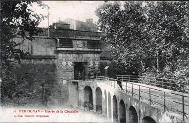 Iconographie - Entrée de la citadelle