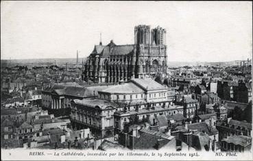 Iconographie - La cathédrale incendiée par les Allemands, le 19 septembre 1914