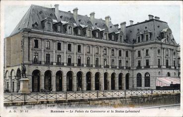 Iconographie - Le palais du Commerce et la statue Lebastrad