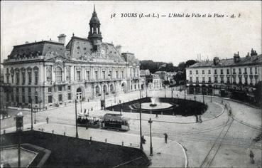 Iconographie - L'hôtel de Ville et la place