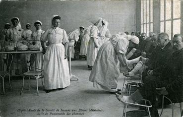 Iconographie - Hôpital-Ecole de la Société de Secours aux blessés militaires - Salle de pansements des hommes
