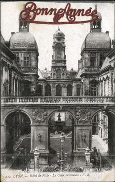 Iconographie - Hôtel de Ville - La cour intérieure
