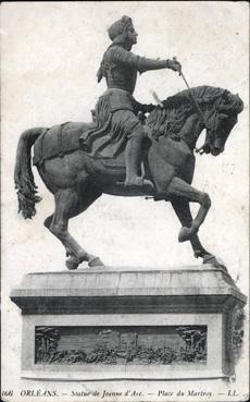 Iconographie - Statue de Jeanne d'Arc - Place de Martroy
