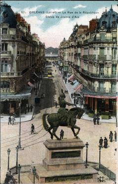 Iconographie - La rue de la République - Statue de Jeanne d'Arc