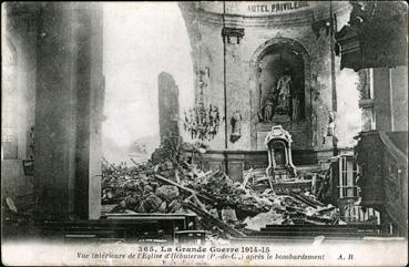 Iconographie - Vue intérieure de l'église de Hébuterne après le bombardement