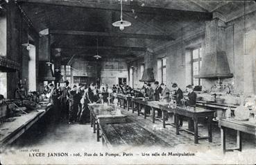 Iconographie - Lycée Janson - Une salle de manipulation