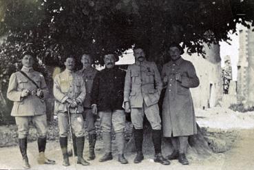 Iconographie - Chasseurs alpins posant en Alsace