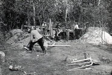 Iconographie - Construction de l'abri du commandant du 18e RITdt