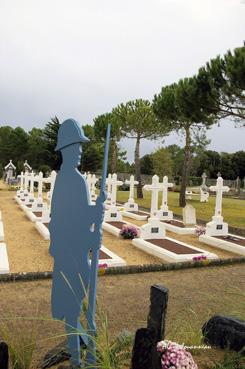 Iconographie - Le carré militaire au cimetière