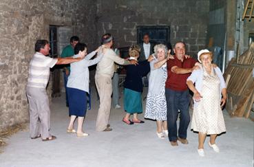 Iconographie - Fête du quartier du château - Danseurs