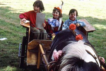 Iconographie - Kermesse des écoles en juillet - Promenade en carriole