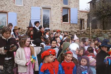 Iconographie - Carnaval - Départ près du lavoir