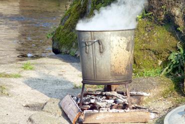 Iconographie - Marché du terroir et de l'artisanat d'art - Bouilliture du linge