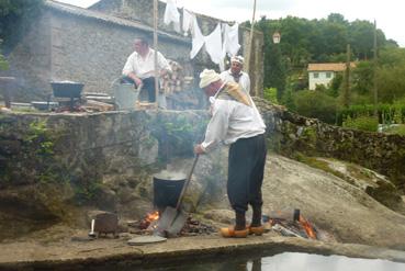 Iconographie - Marché du terroir et de l'artisanat d'art - Bouilliture du linge