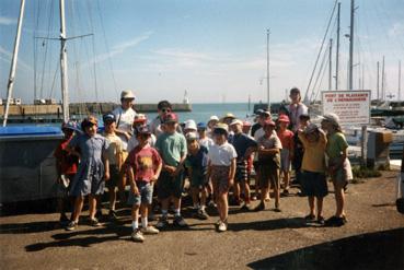 Iconographie - Classe de découverte à Noirmoutier - Au port de l'Herbaudière