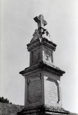 Iconographie - Le monument à François Crochet, capitaine de paroisse